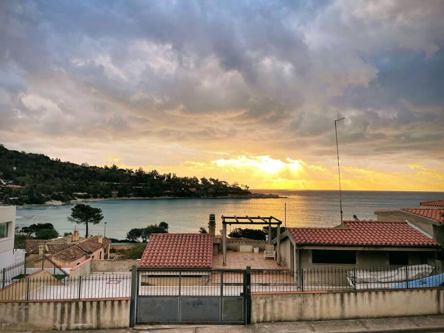 ארבאטקס Amazing View - Exclusive Apartment Portu Frailis מראה חיצוני תמונה